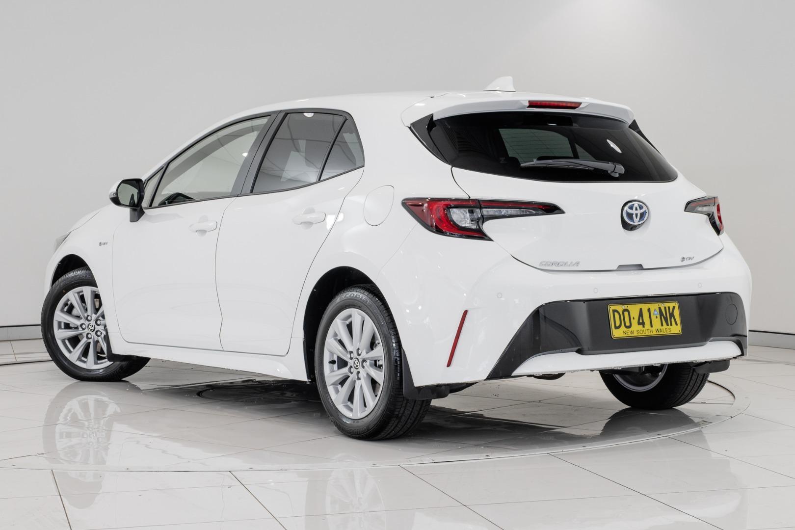 2025 Toyota Corolla SX in White