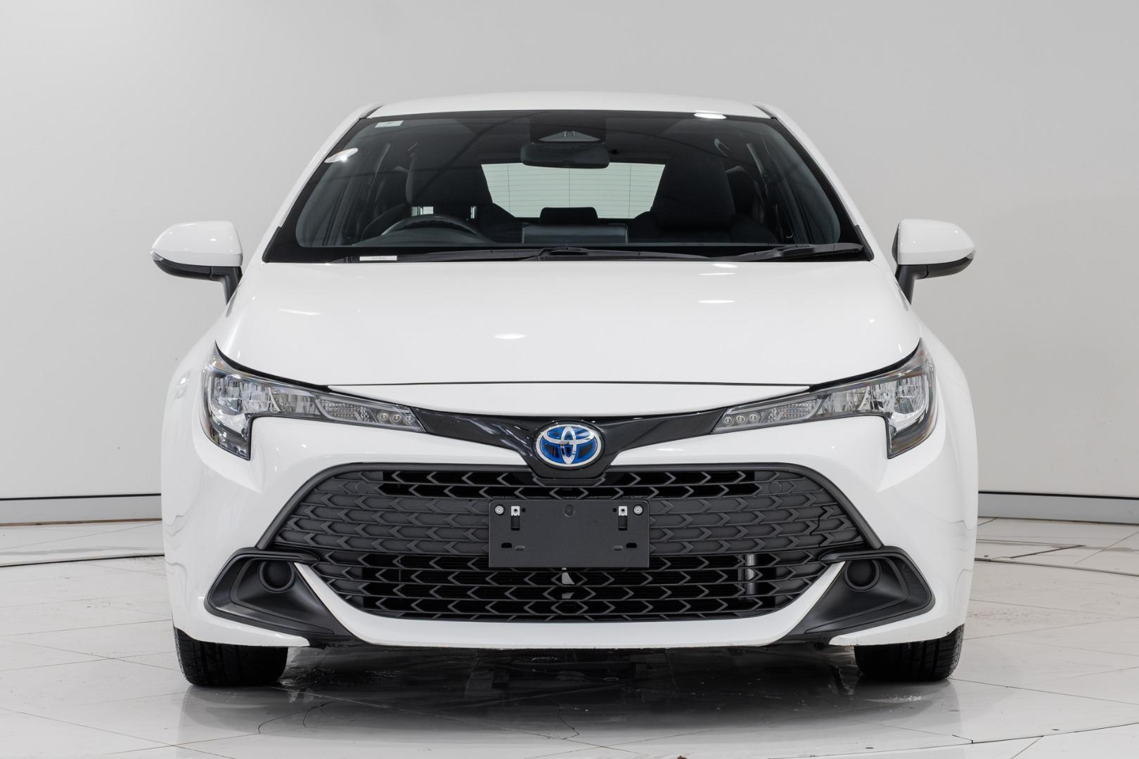 2025 Toyota Corolla Ascent Sport in White