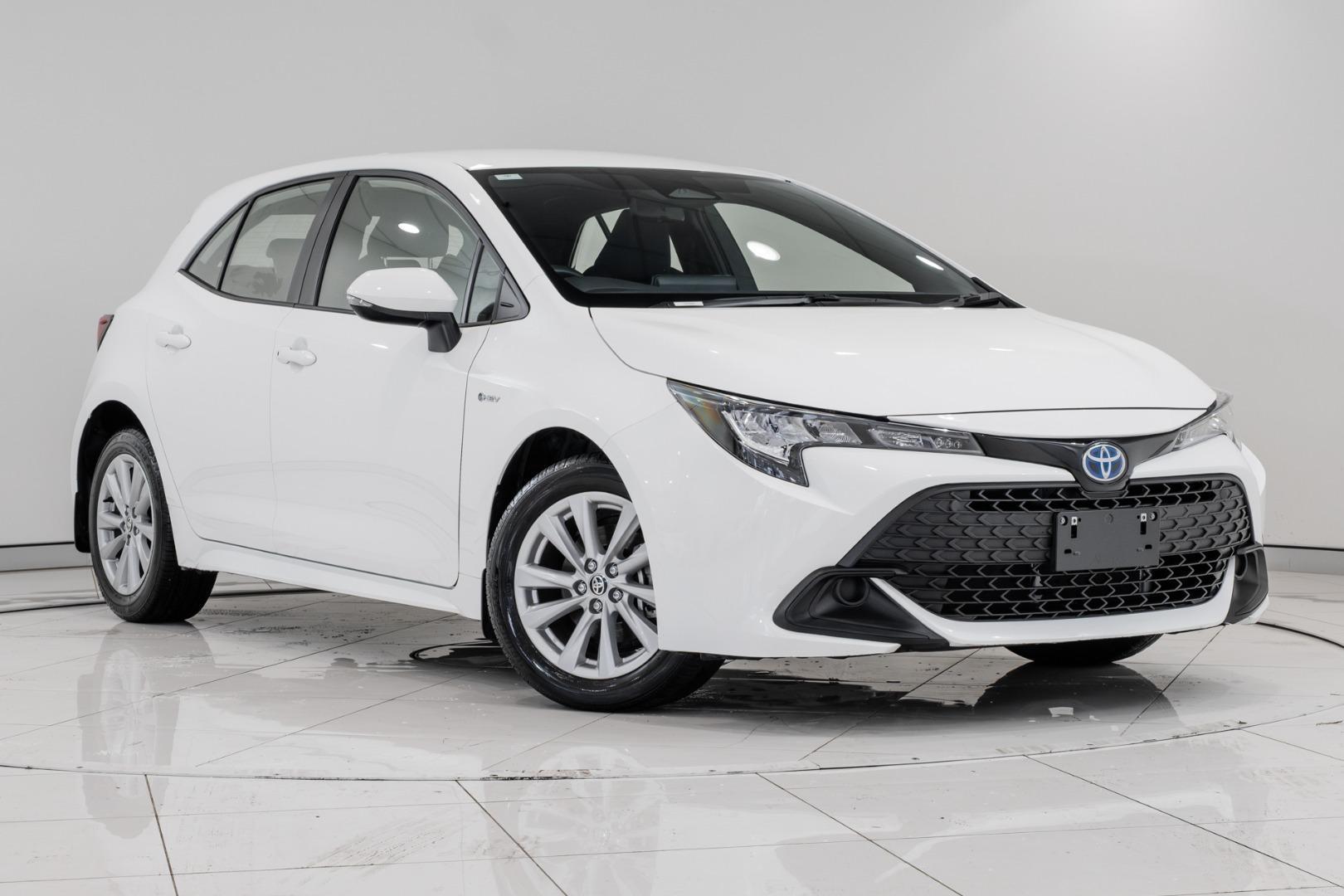 2025 Toyota Corolla Ascent Sport in White