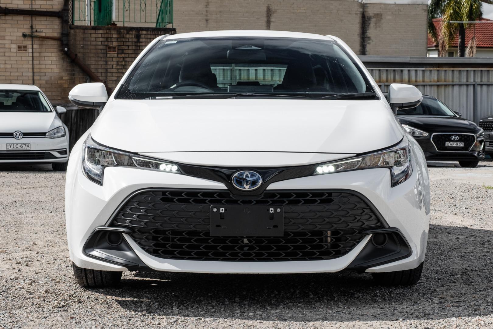 2025 Toyota Corolla Ascent Sport in White