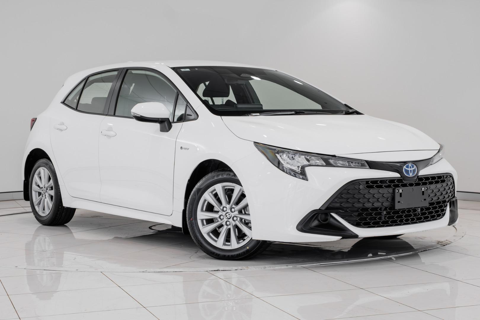 2025 Toyota Corolla Ascent Sport in White