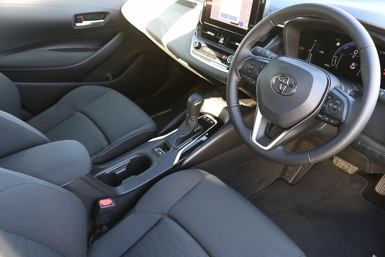 2025 Toyota Corolla Ascent Sport in White