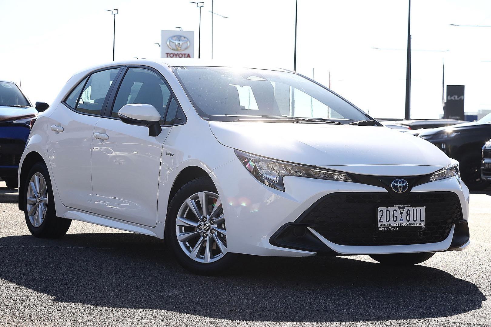 2025 Toyota Corolla Ascent Sport in White