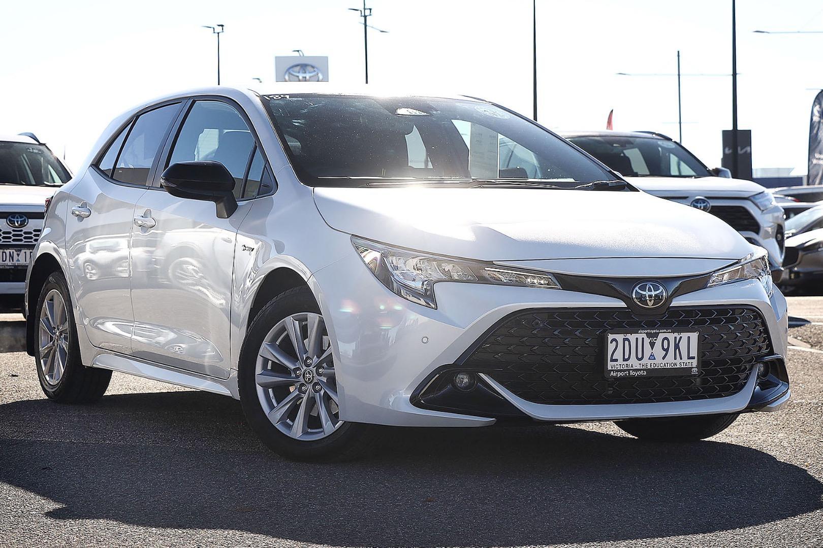 2025 Toyota Corolla SX in White