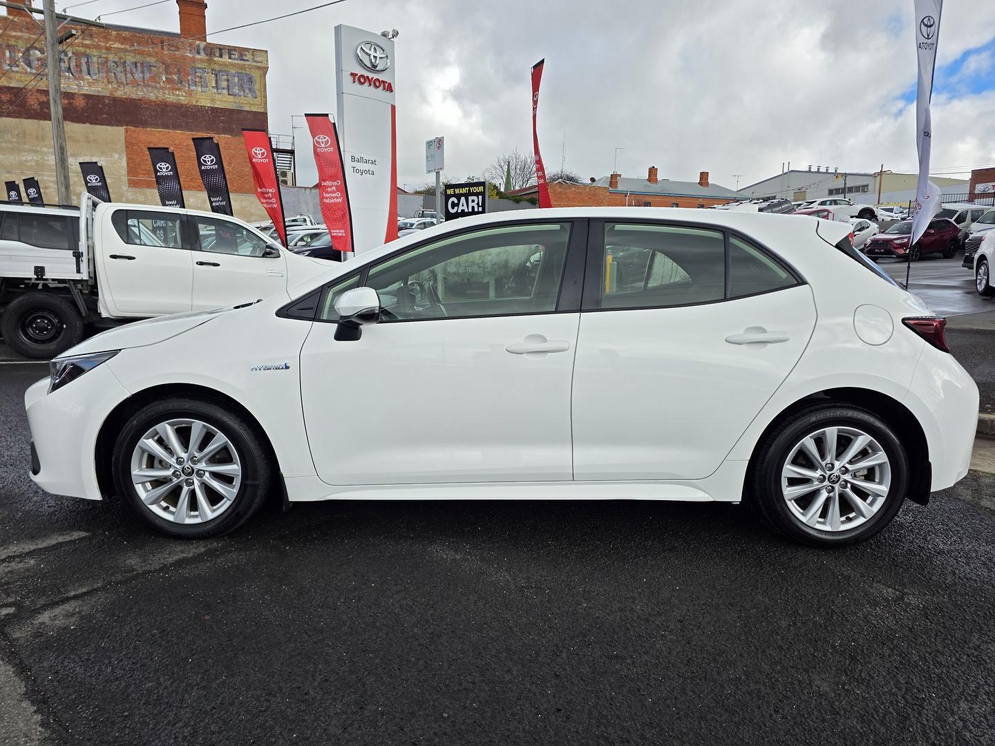 2023 Toyota Corolla Ascent Sport in White
