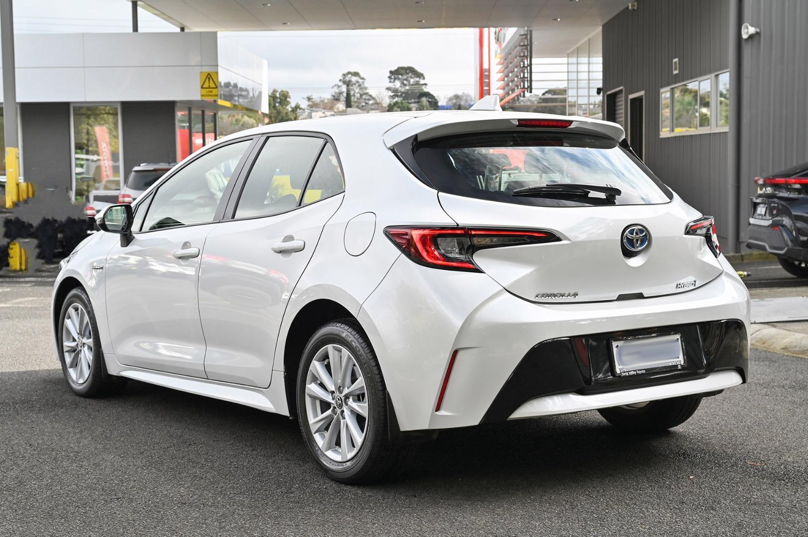 2023 Toyota Corolla Ascent Sport in White