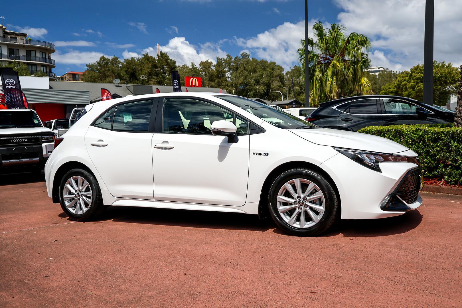 2023 Toyota Corolla Ascent Sport in White