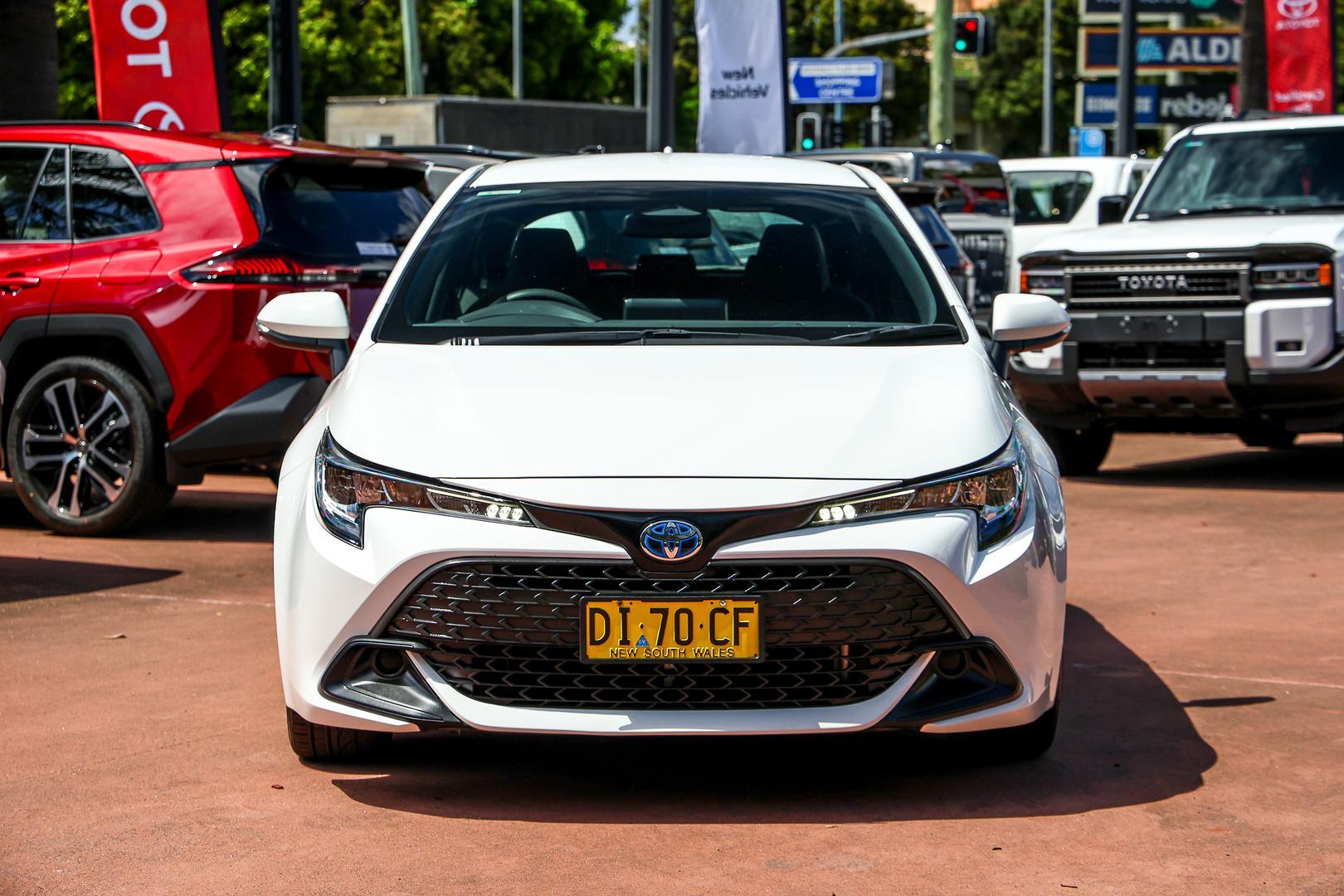2023 Toyota Corolla Ascent Sport in White