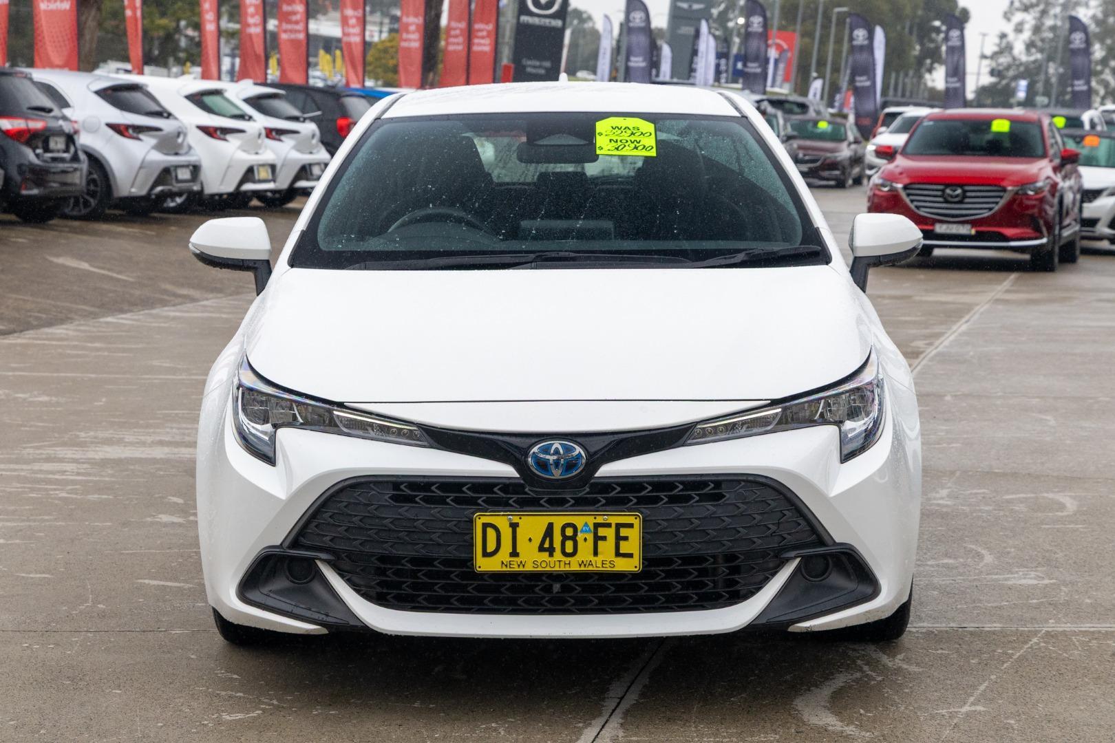 2023 Toyota Corolla Ascent Sport in White