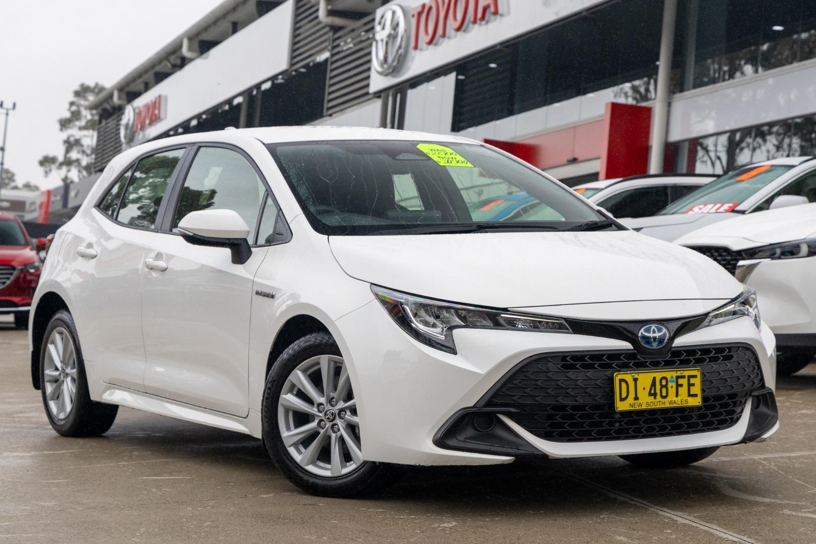 2023 Toyota Corolla Ascent Sport in White