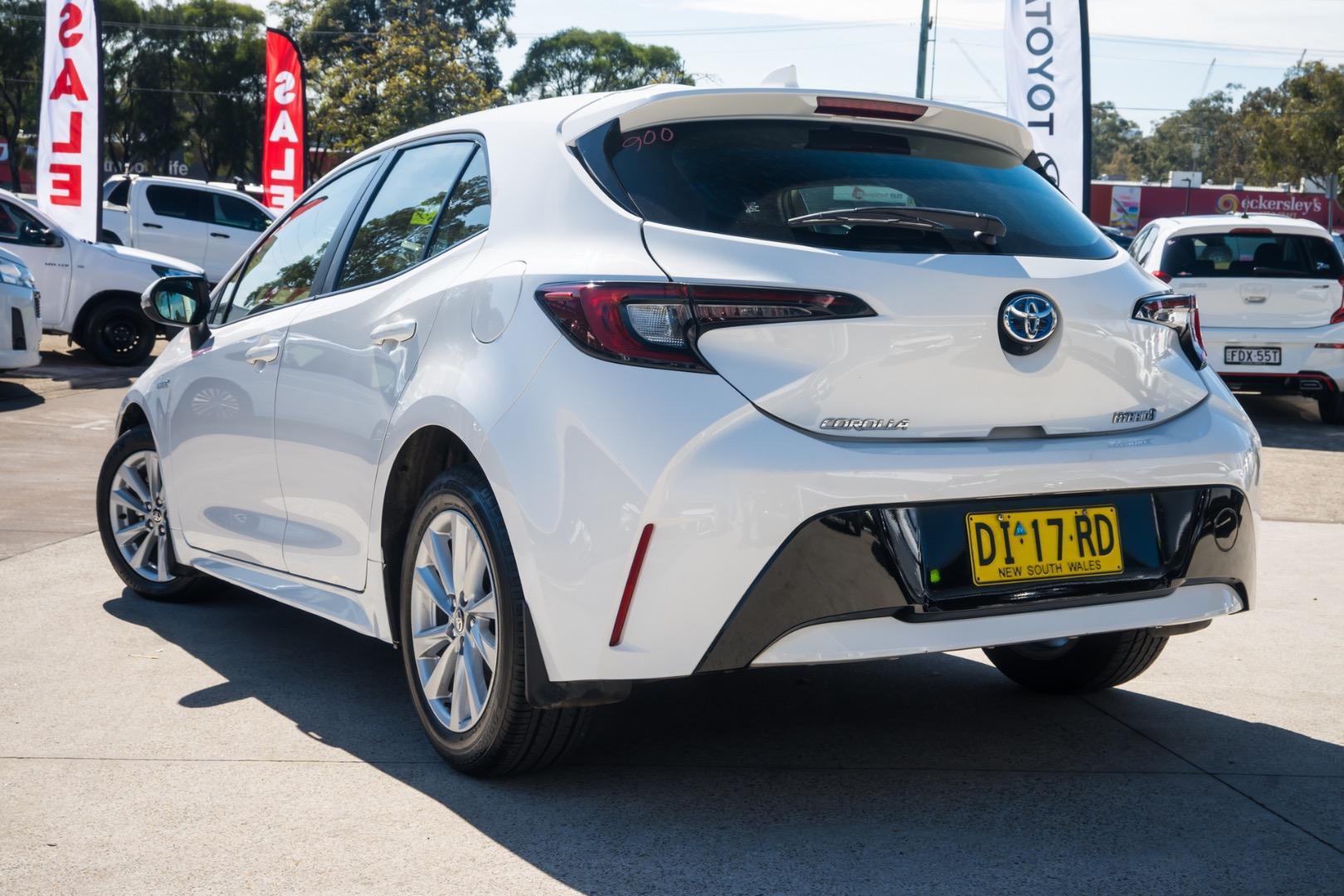 2023 Toyota Corolla Ascent Sport in White