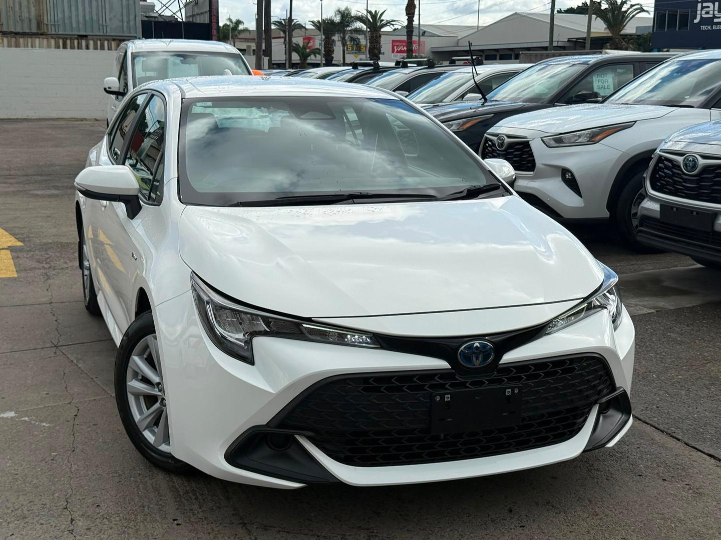 2024 Toyota Corolla Ascent Sport in White