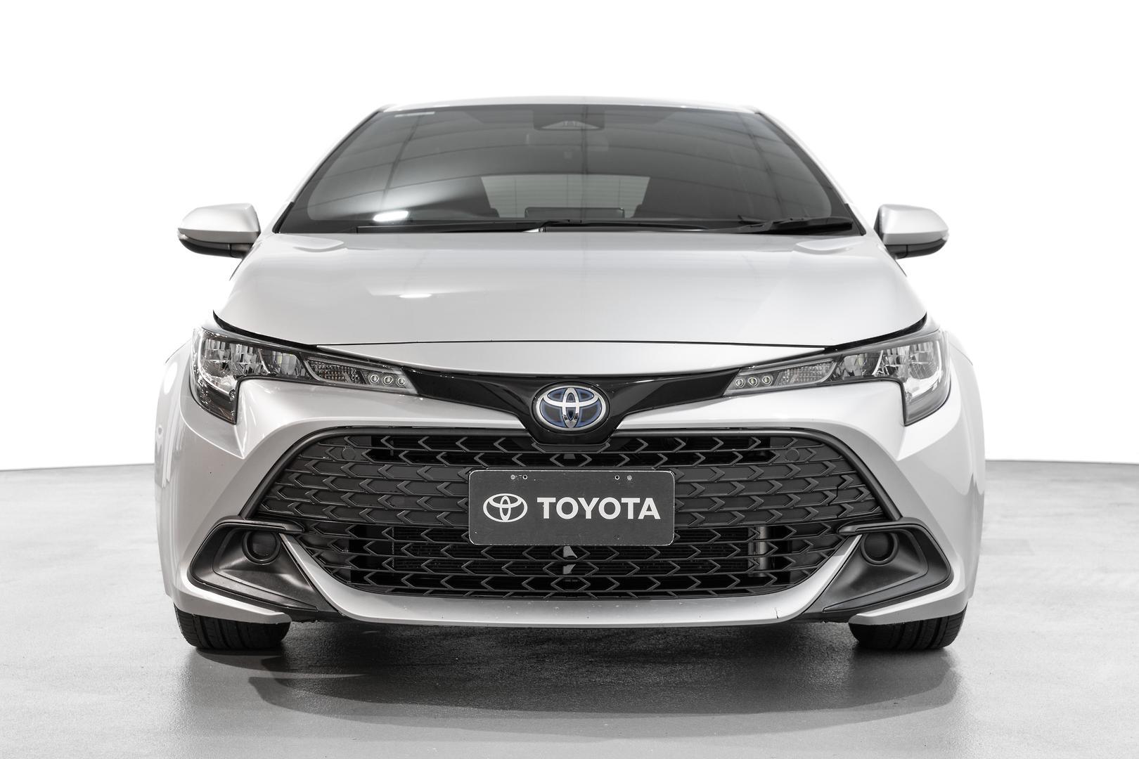 2025 Toyota Corolla Ascent Sport in Silver