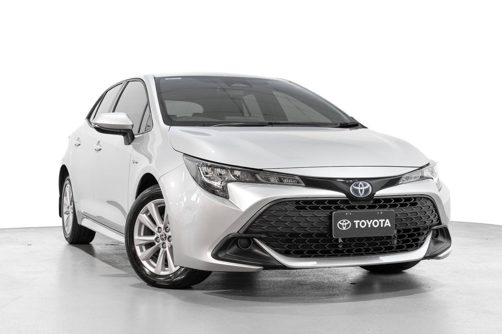 2025 Toyota Corolla Ascent Sport in Silver