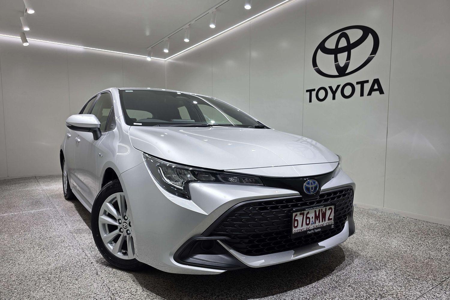 2025 Toyota Corolla Ascent Sport in Silver