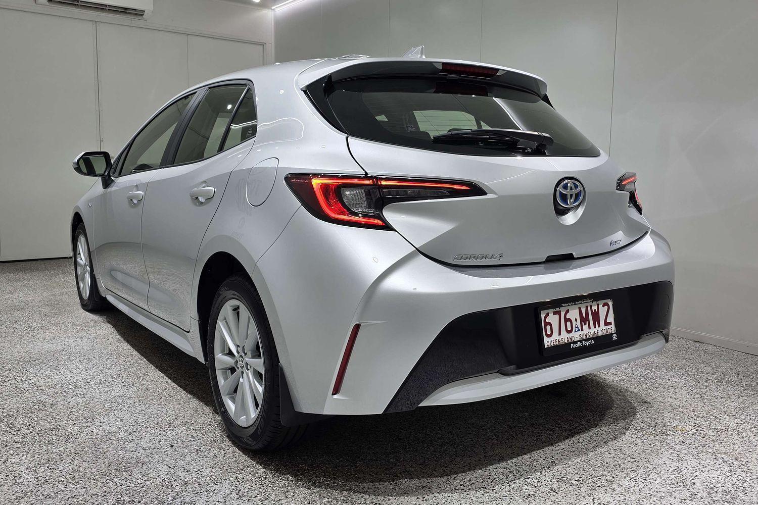 2025 Toyota Corolla Ascent Sport in Silver