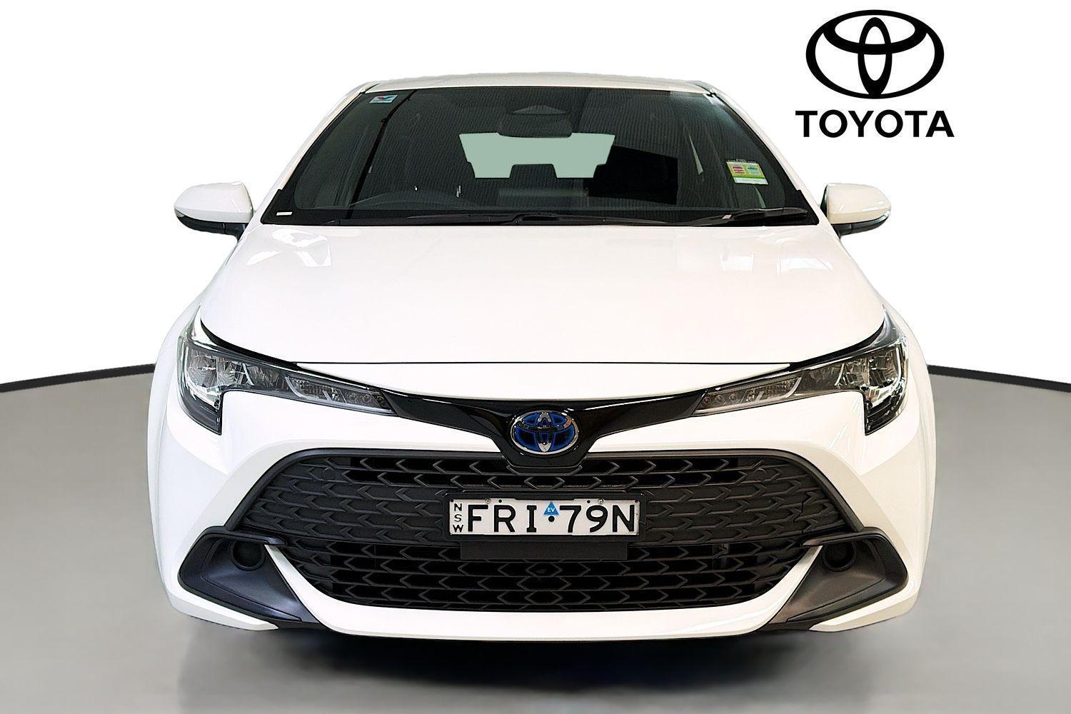 2025 Toyota Corolla Ascent Sport in White