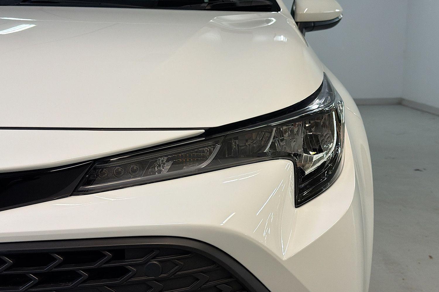 2025 Toyota Corolla Ascent Sport in White