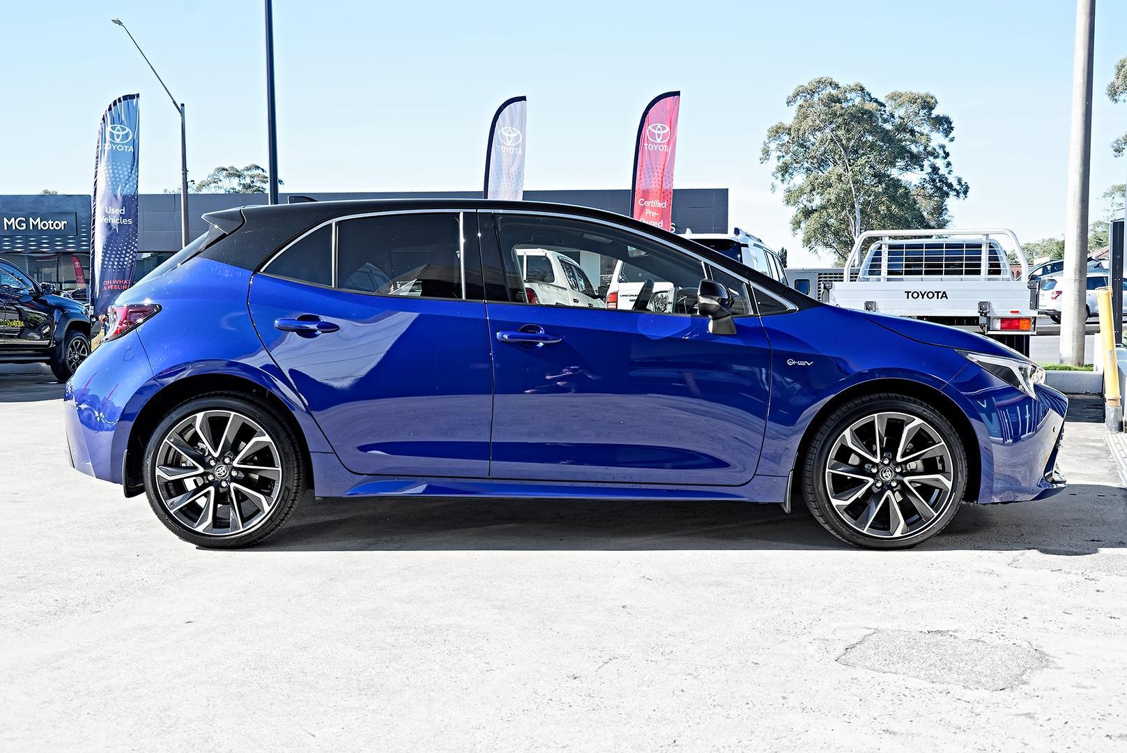 2025 Toyota Corolla ZR in Two Tone Blue
