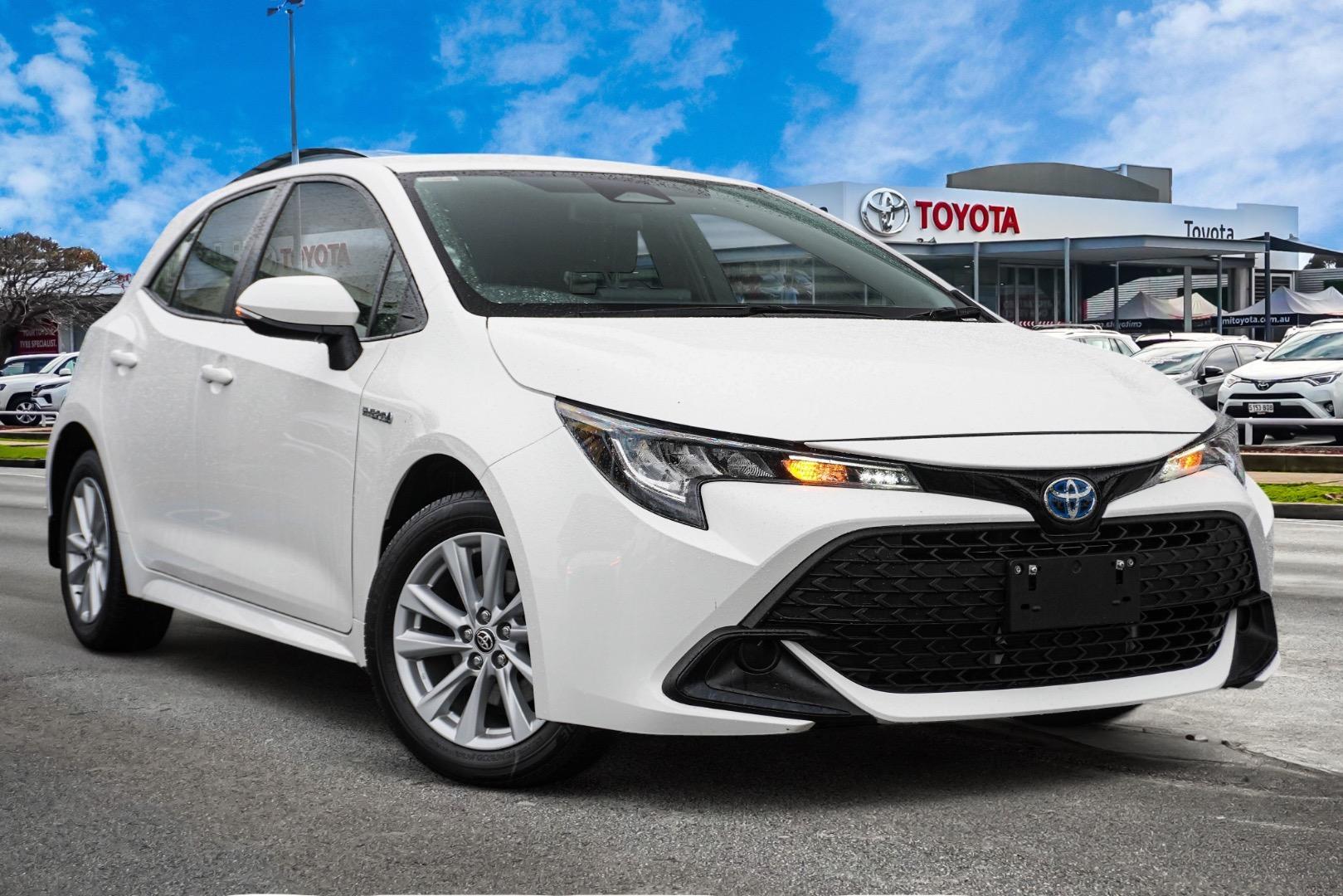 2023 Toyota Corolla Ascent Sport in White