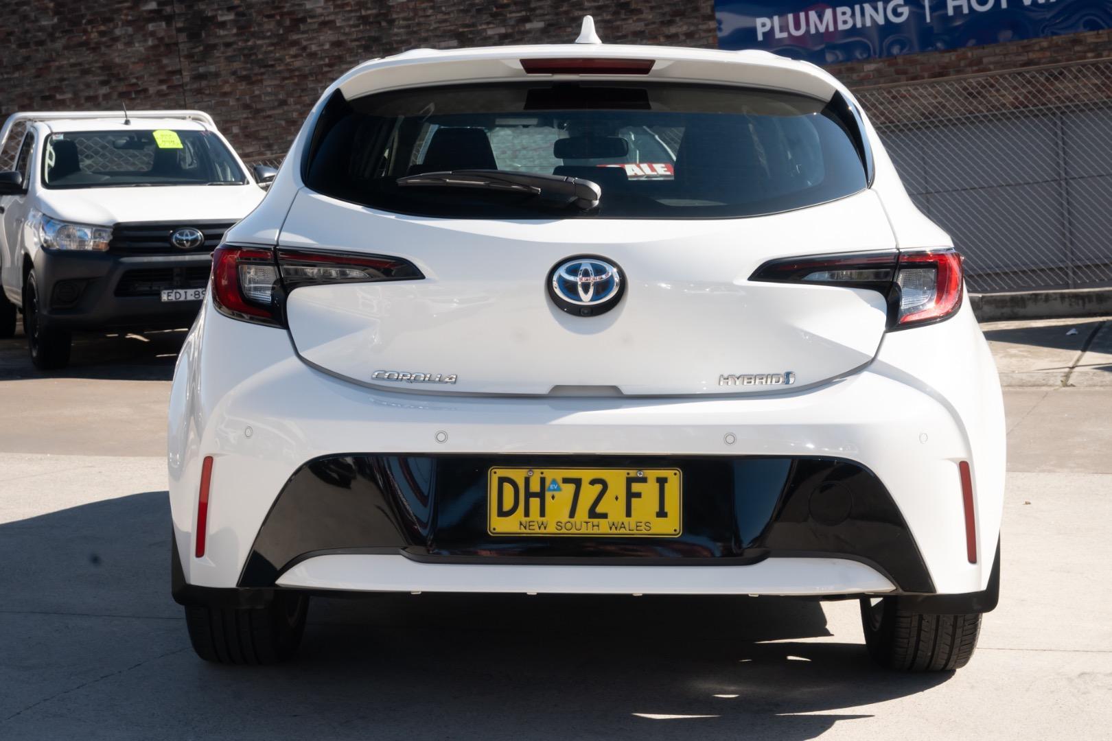 2023 Toyota Corolla Ascent Sport in White