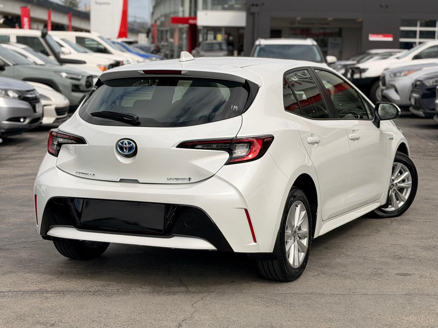 2023 Toyota Corolla Ascent Sport in White