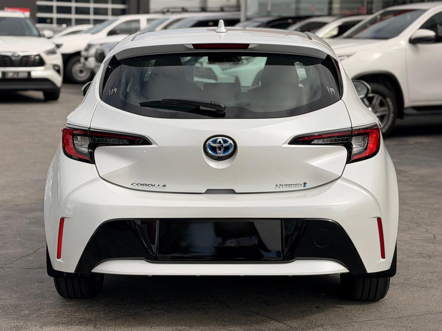 2023 Toyota Corolla Ascent Sport in White