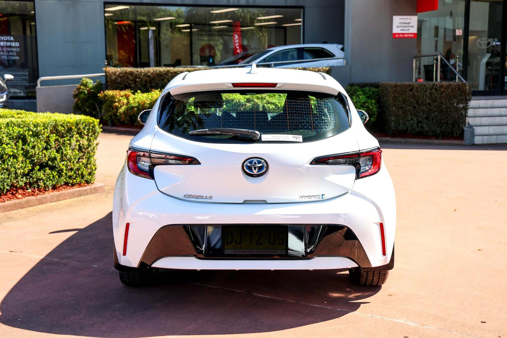 2023 Toyota Corolla Ascent Sport in White