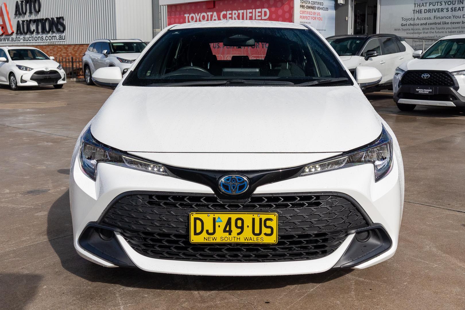 2023 Toyota Corolla Ascent Sport in White