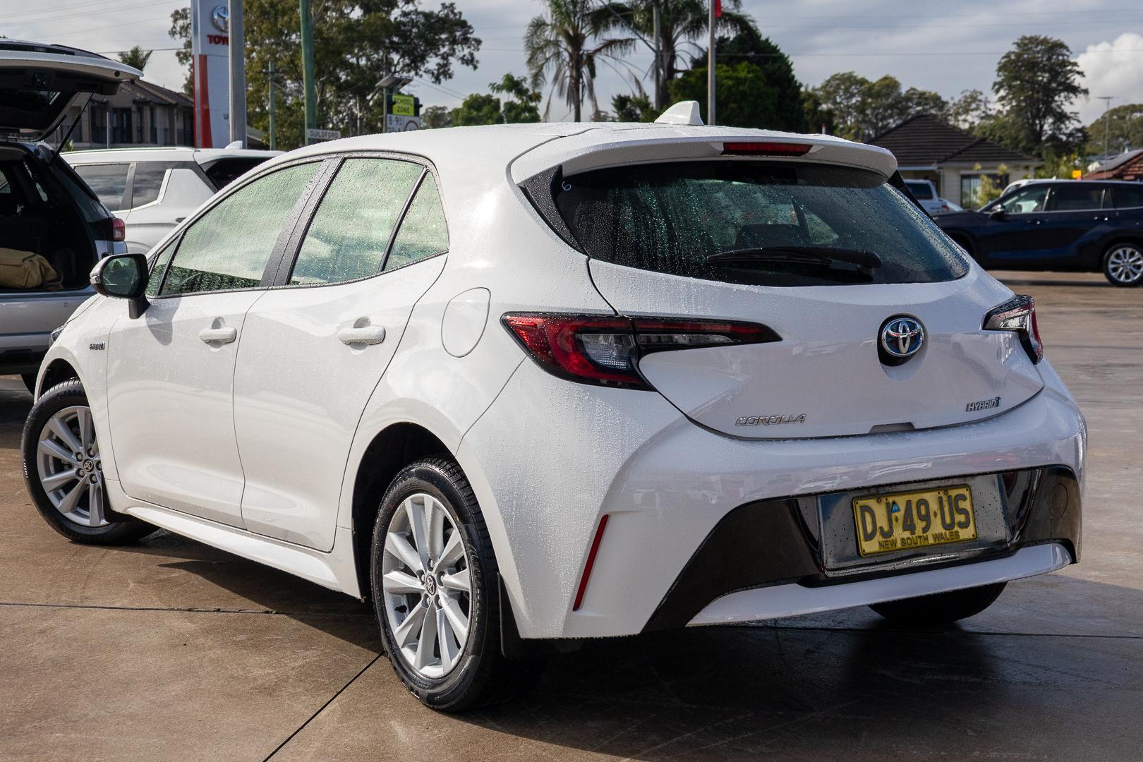 2023 Toyota Corolla Ascent Sport in White