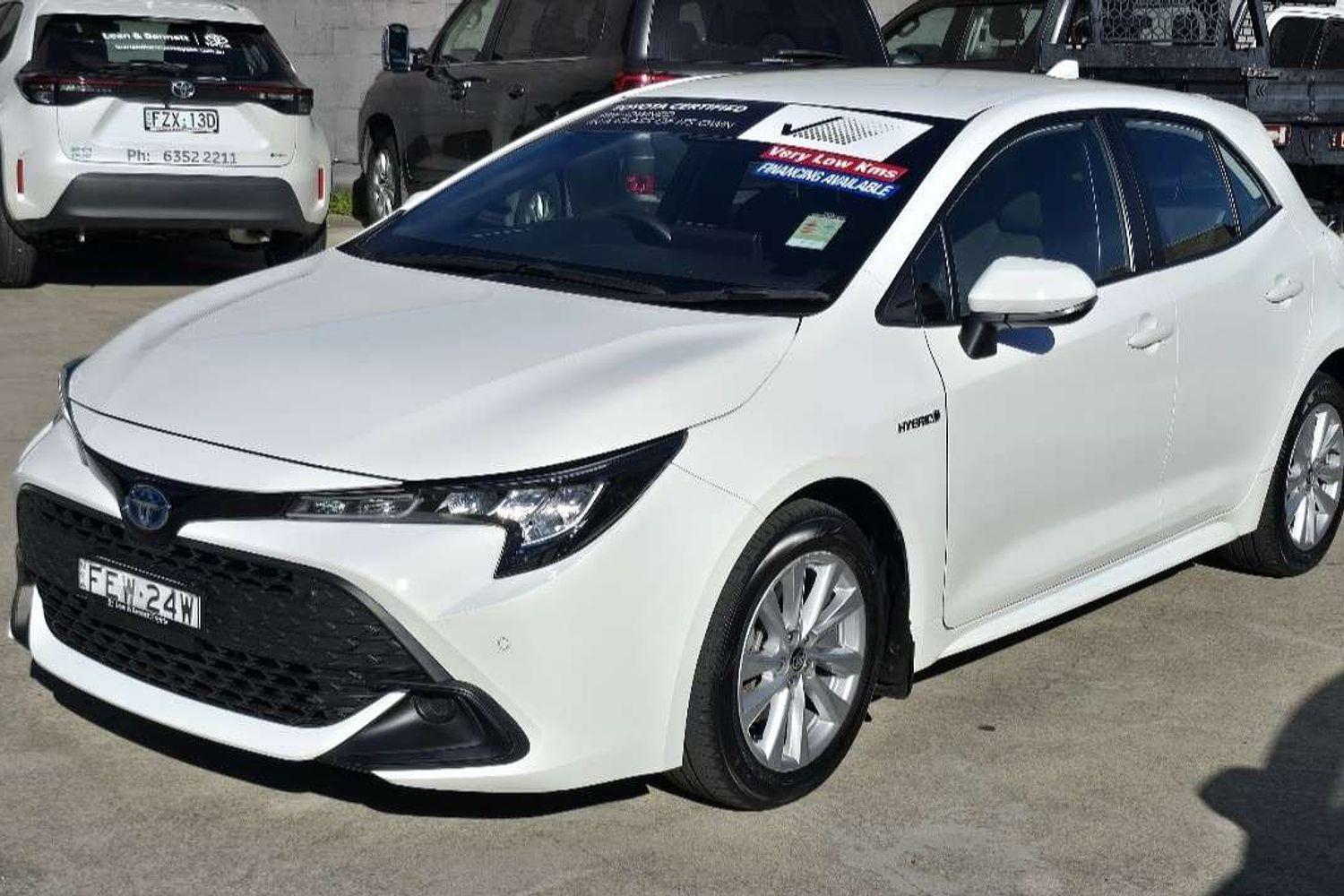 2024 Toyota Corolla Ascent Sport in White