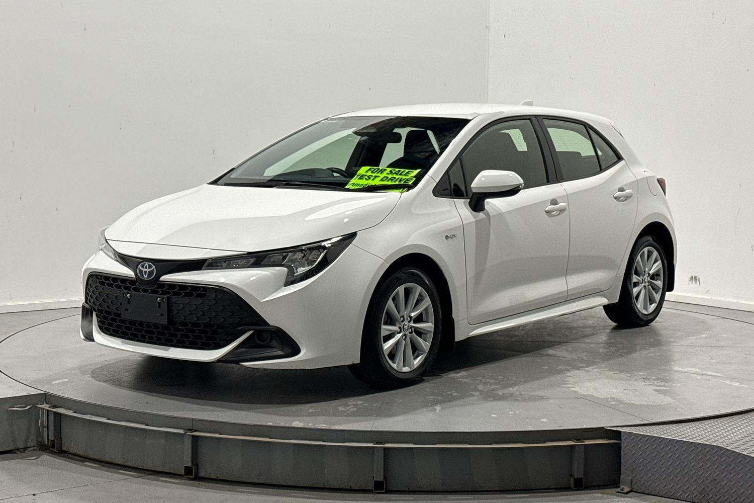 2024 Toyota Corolla Ascent Sport in White