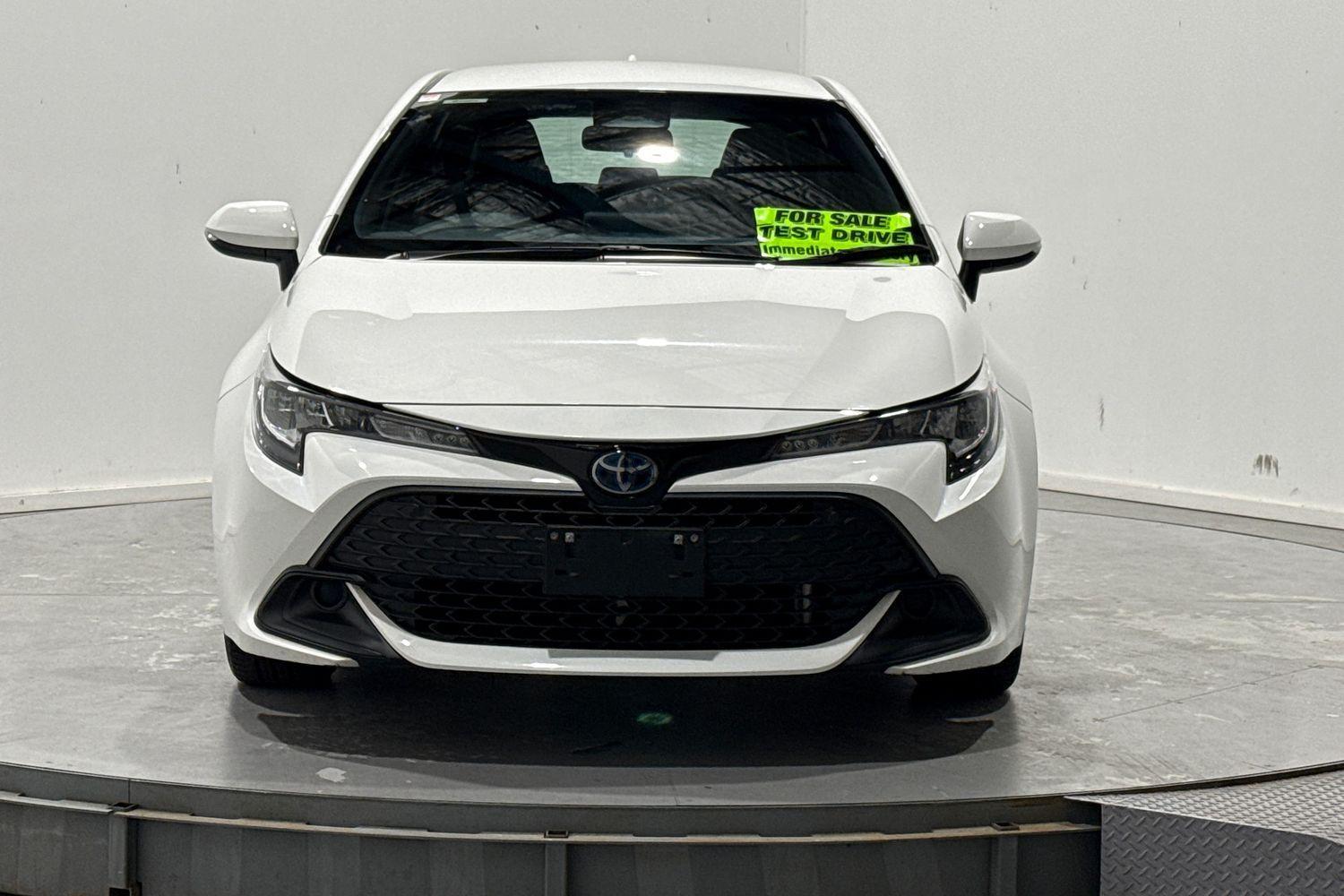 2024 Toyota Corolla Ascent Sport in White