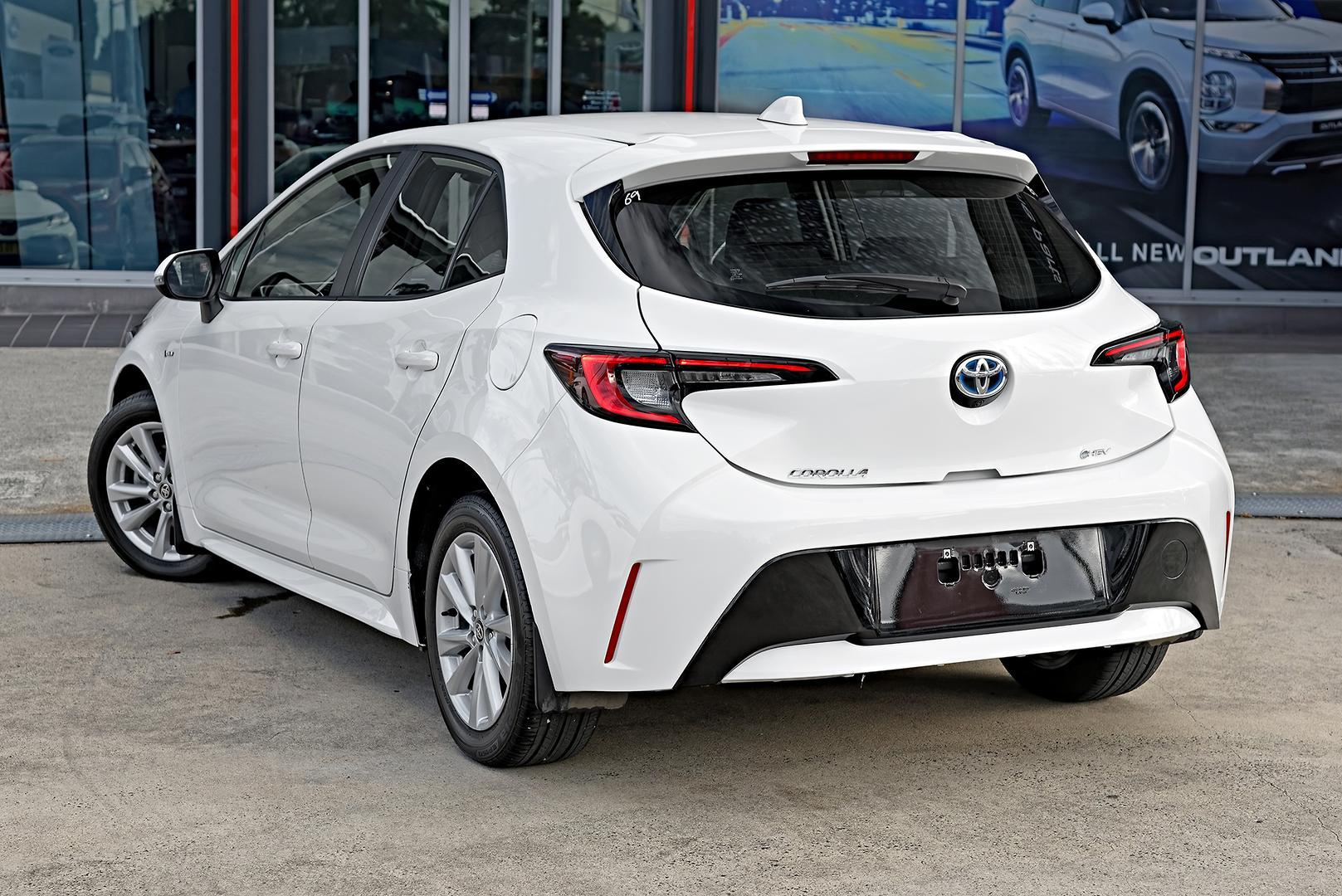 2024 Toyota Corolla Ascent Sport in White