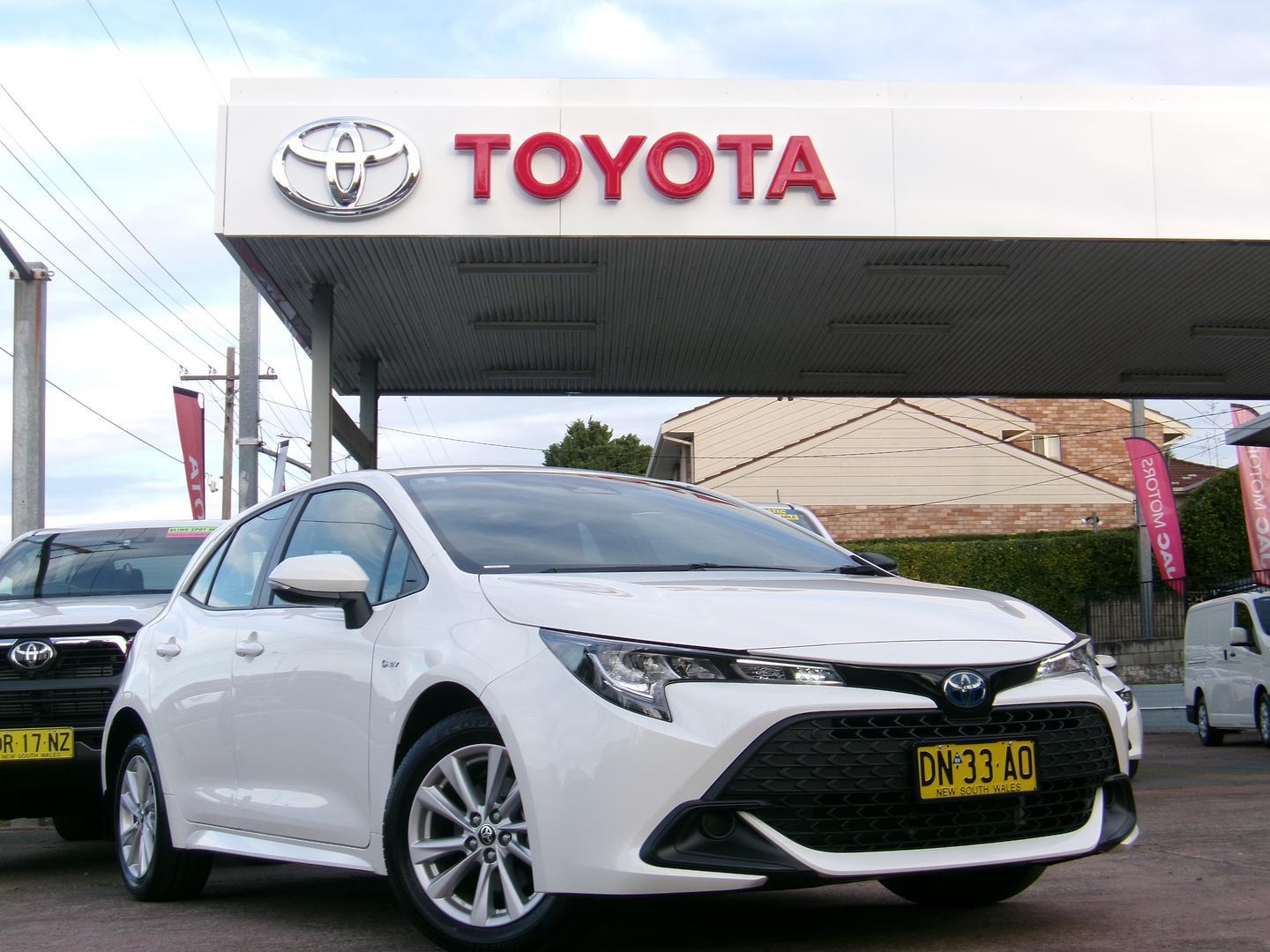 2025 Toyota Corolla Ascent Sport in White