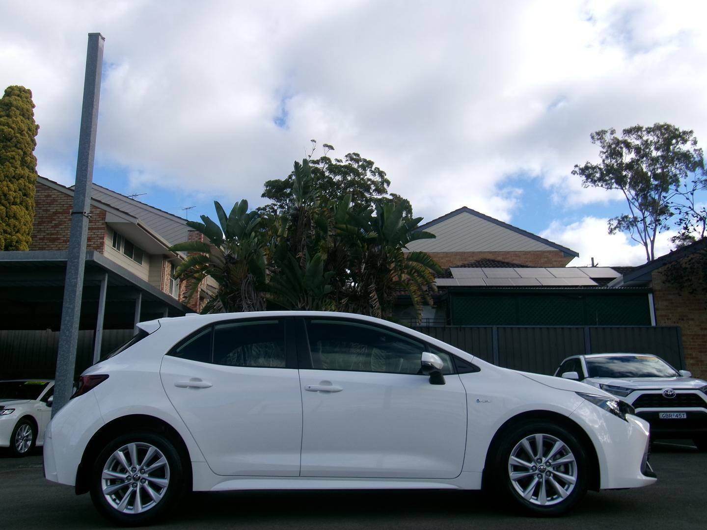 2025 Toyota Corolla Ascent Sport in White