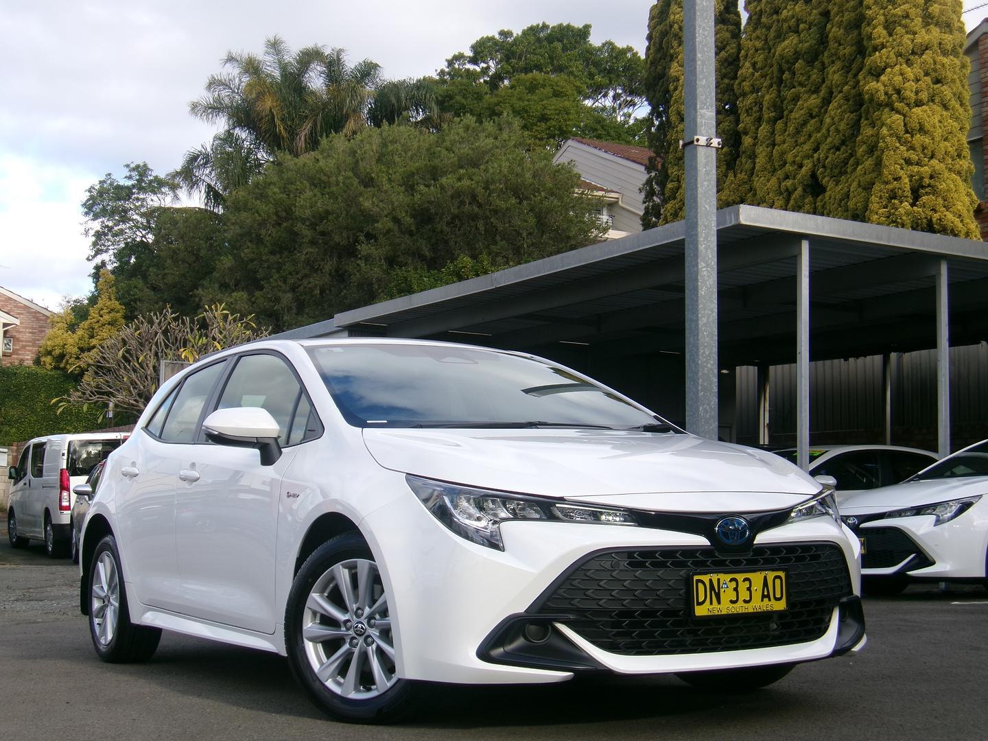 2025 Toyota Corolla Ascent Sport in White