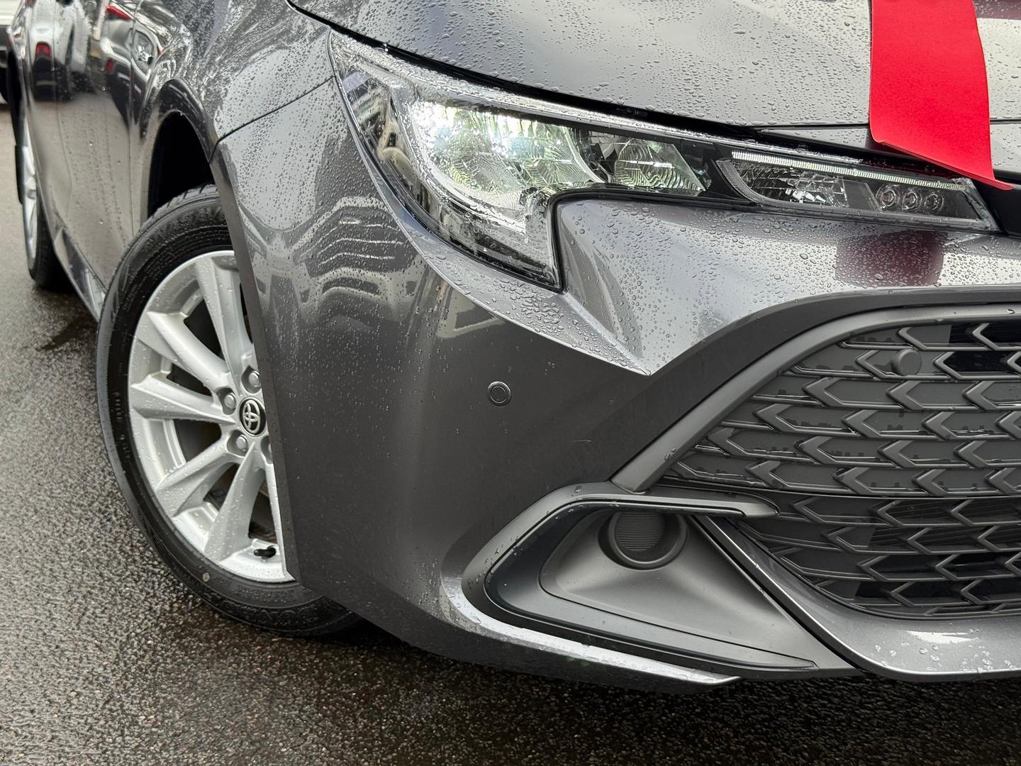 2025 Toyota Corolla Ascent Sport in Silver