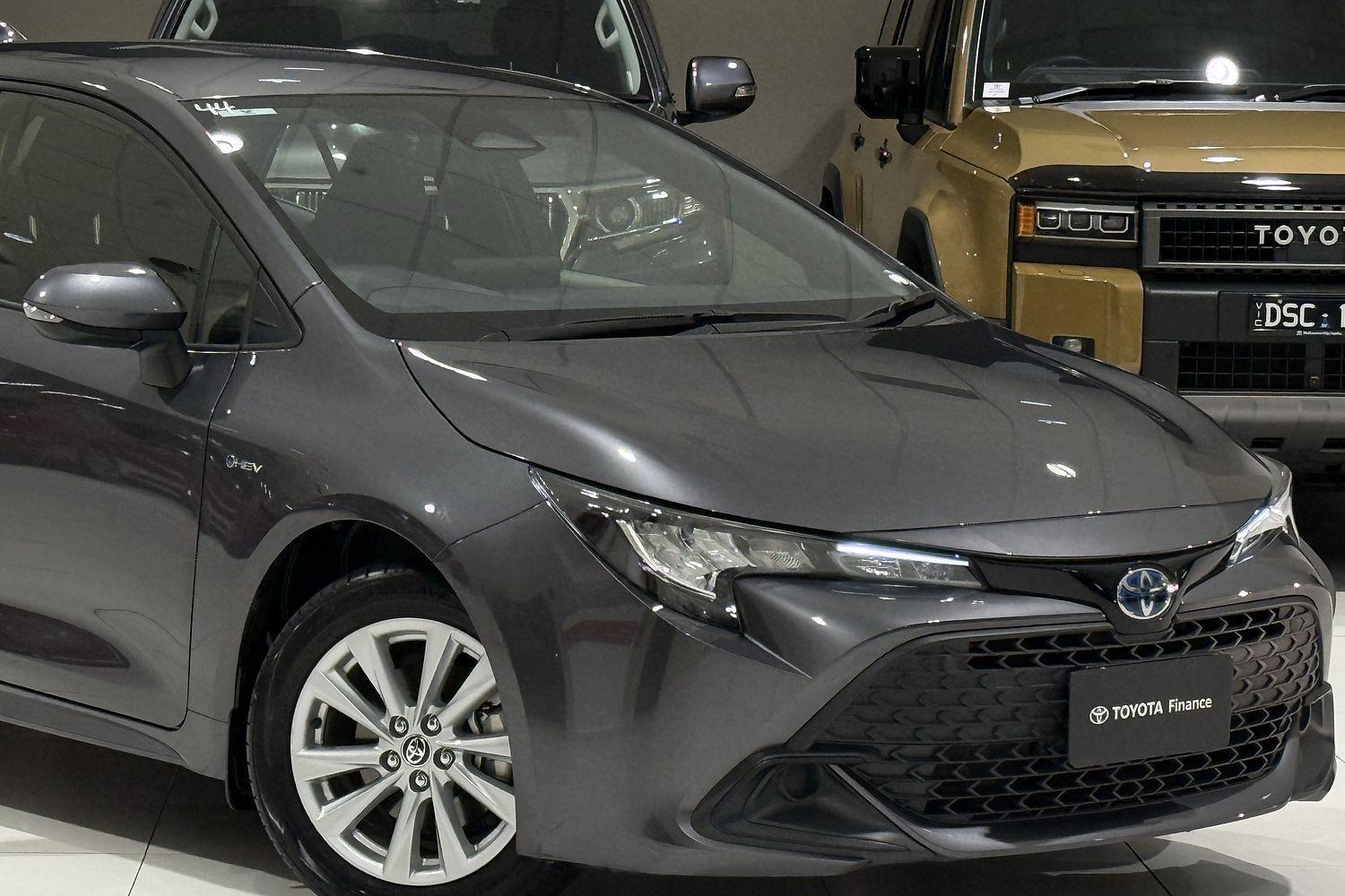 2025 Toyota Corolla Ascent Sport in Silver