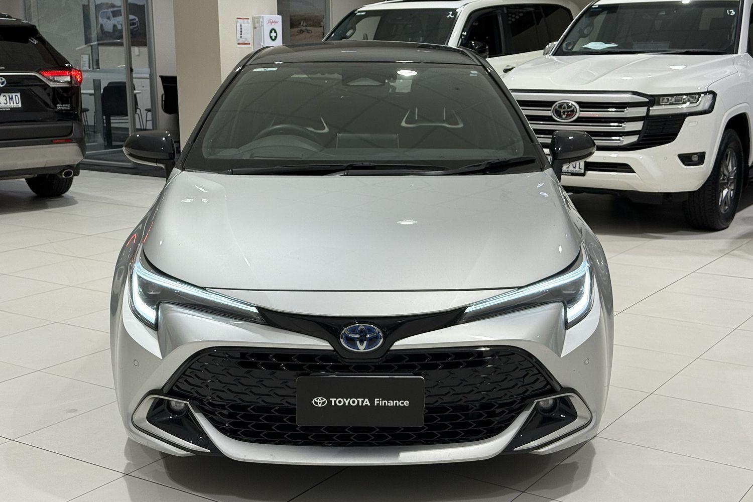 2025 Toyota Corolla ZR in Two Tone Silver