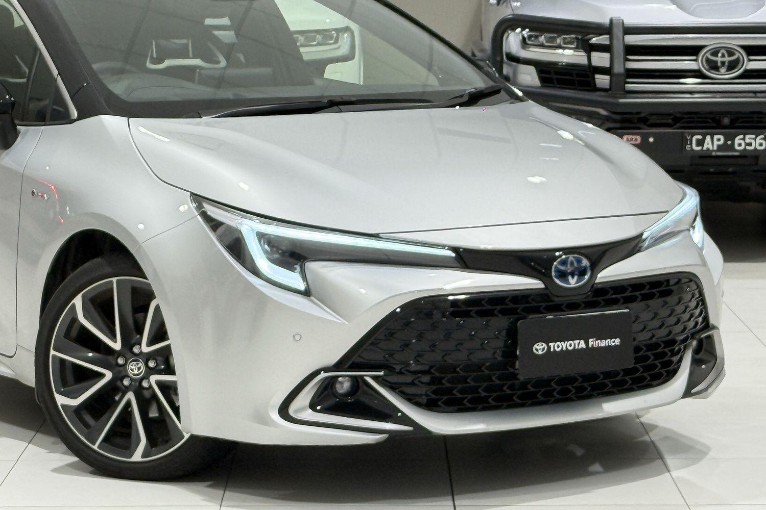 2025 Toyota Corolla ZR in Two Tone Silver