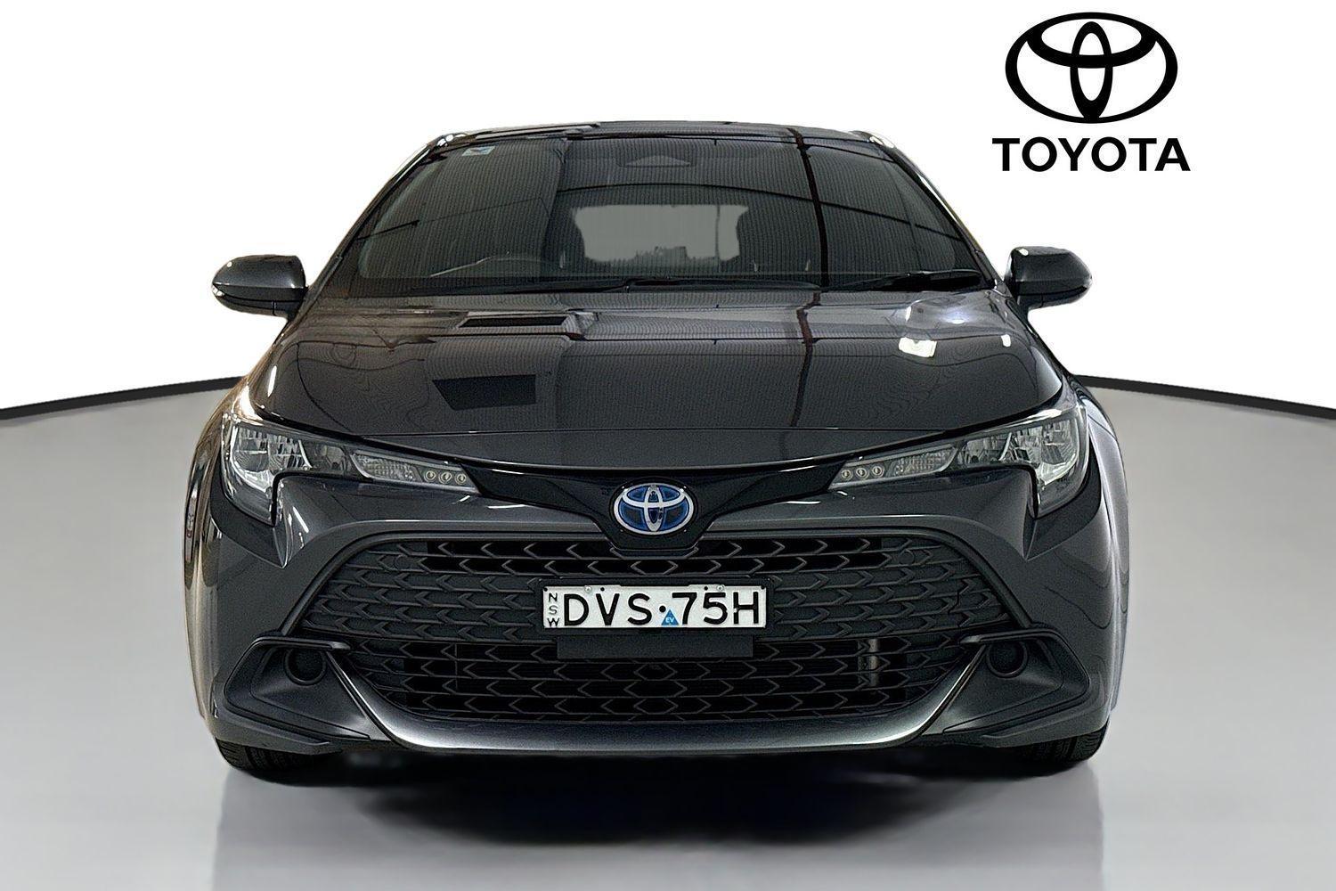 2025 Toyota Corolla Ascent Sport in Silver