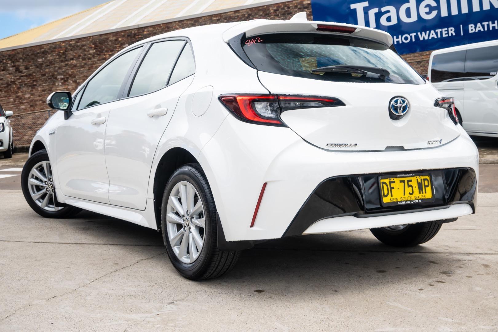 2022 Toyota Corolla Ascent Sport in White