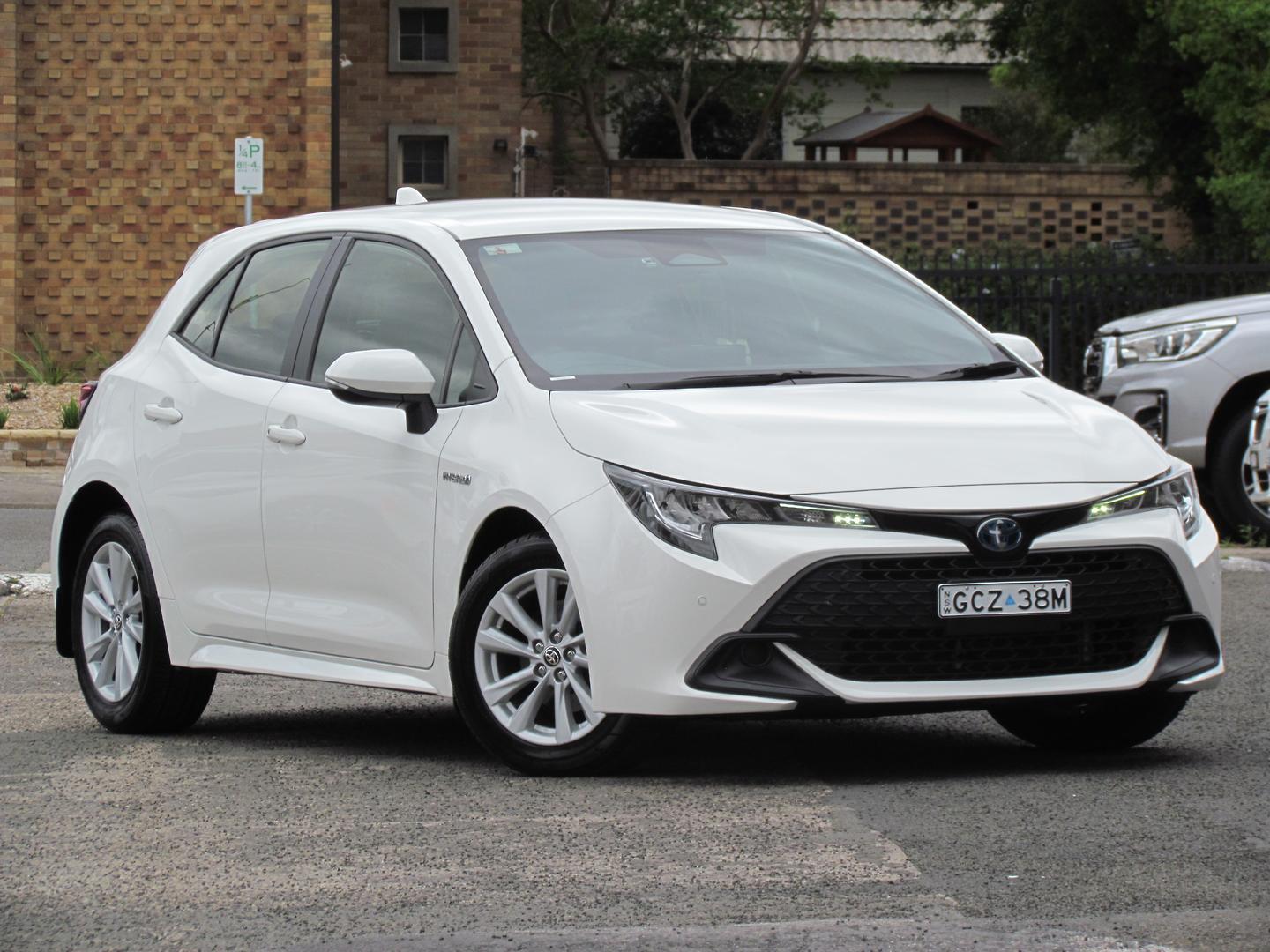 2023 Toyota Corolla Ascent Sport in White