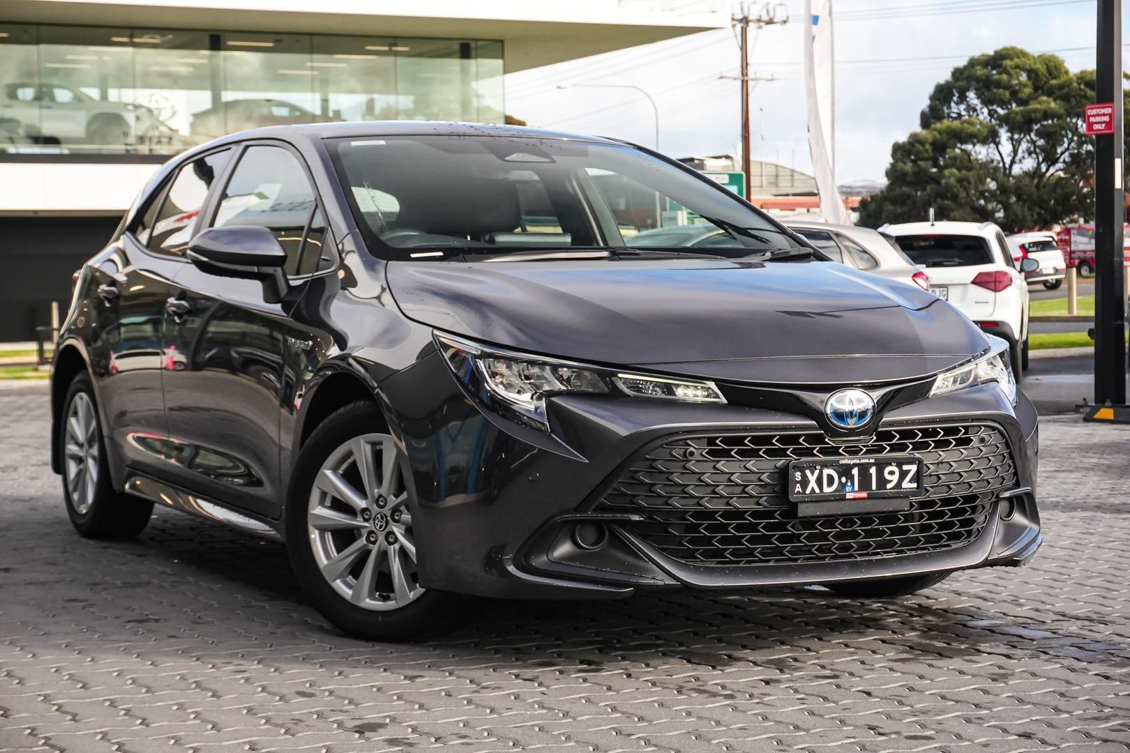 2023 Toyota Corolla Ascent Sport in Silver