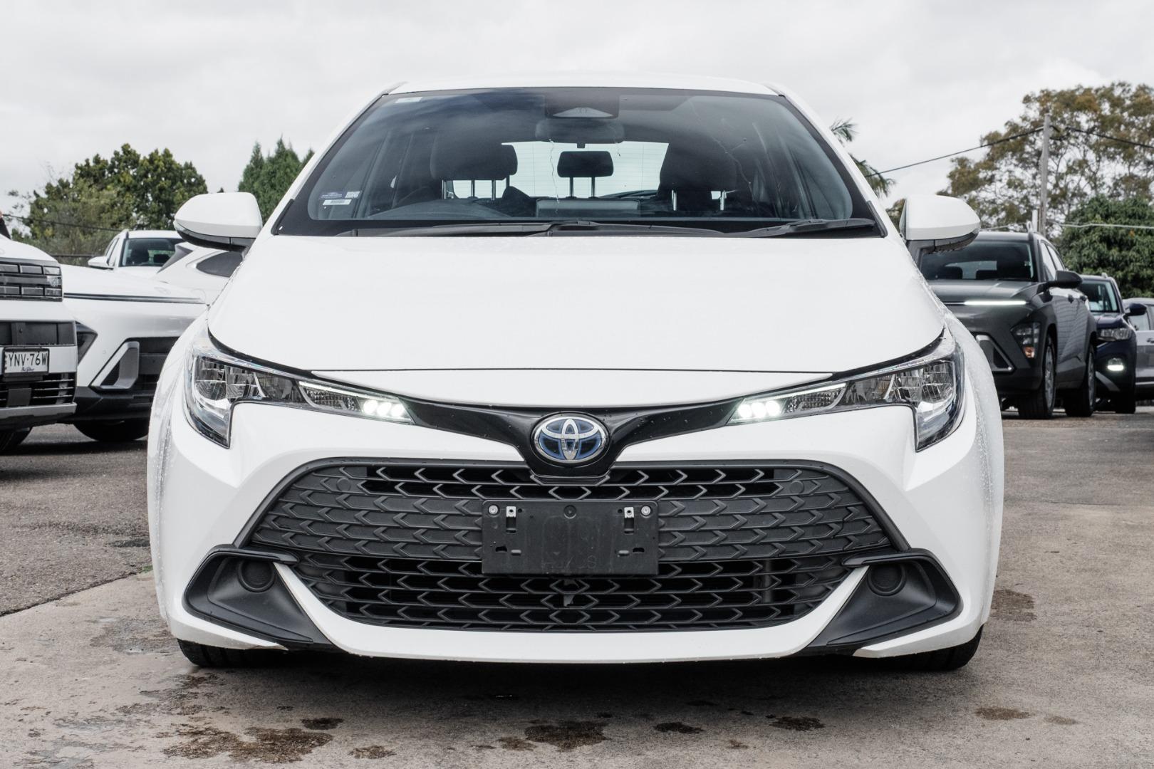 2023 Toyota Corolla Ascent Sport in White