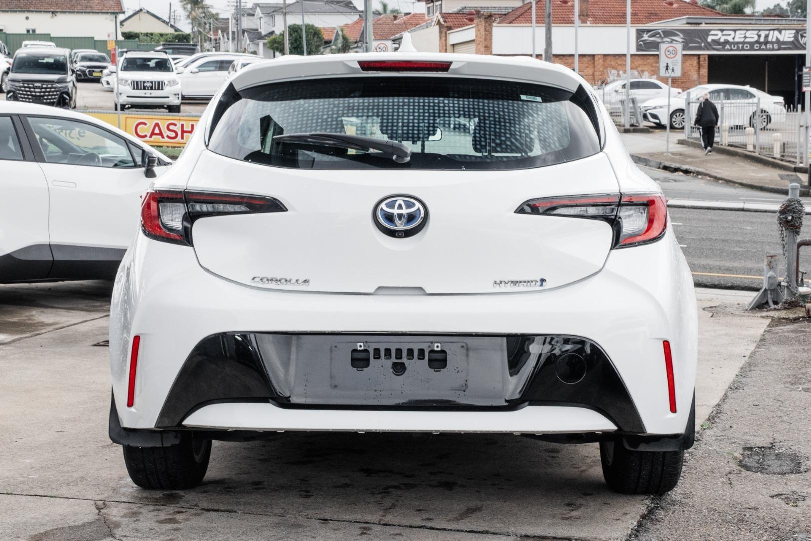 2023 Toyota Corolla Ascent Sport in White