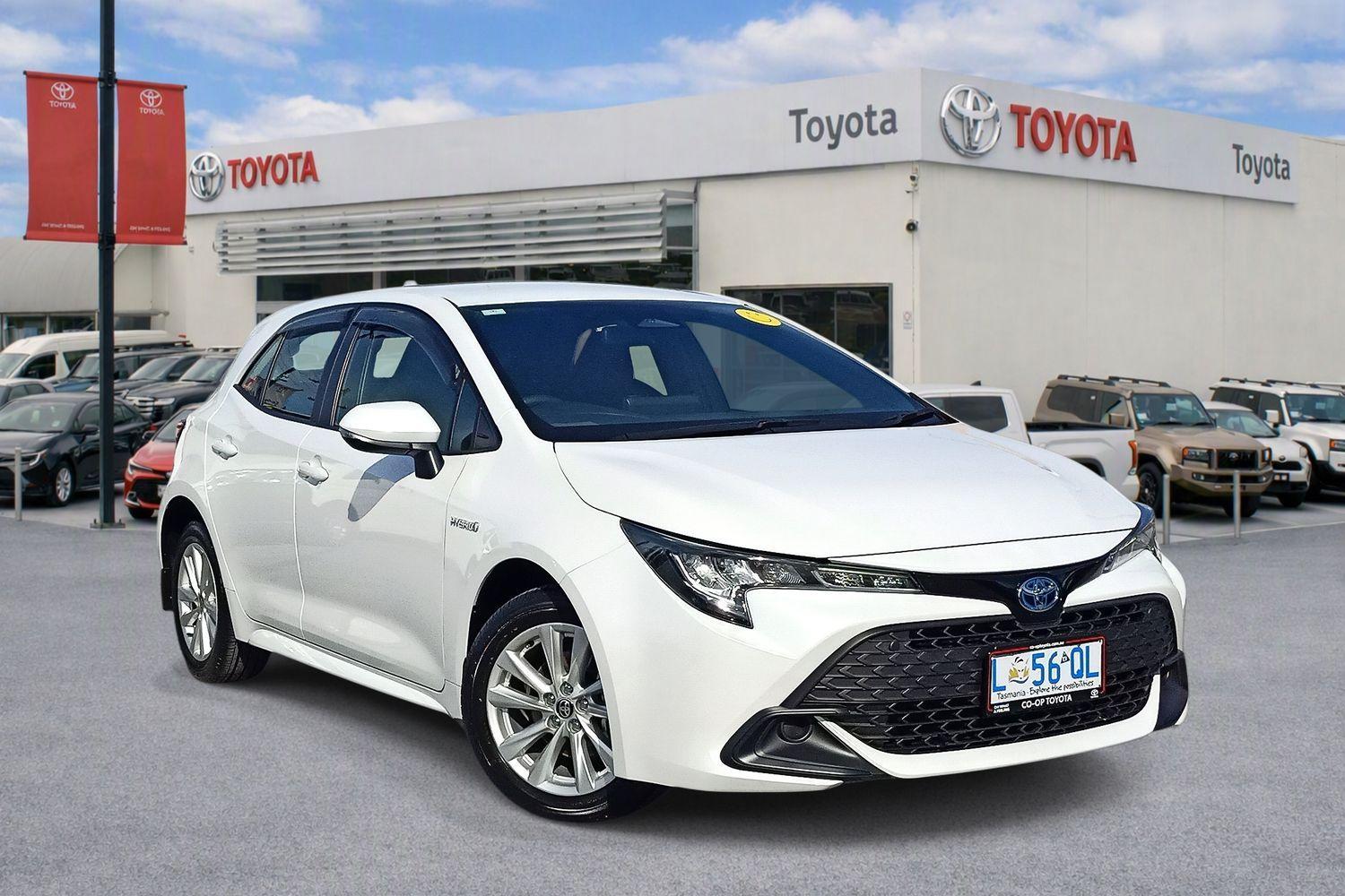 2024 Toyota Corolla Ascent Sport in White