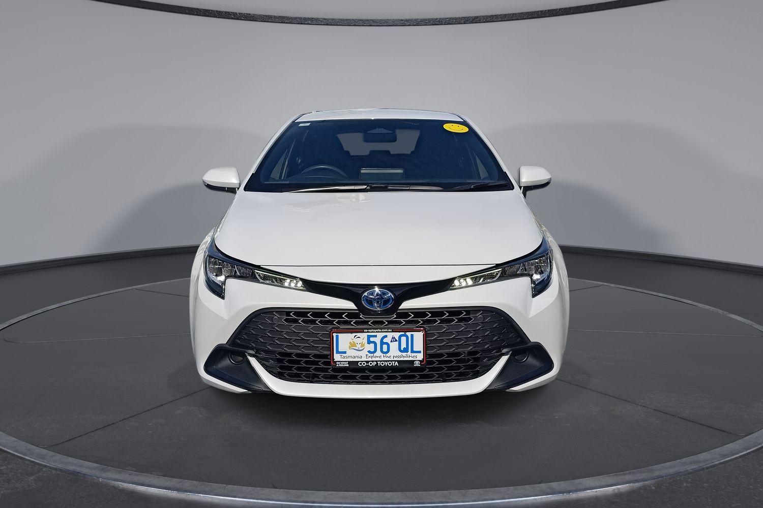 2024 Toyota Corolla Ascent Sport in White