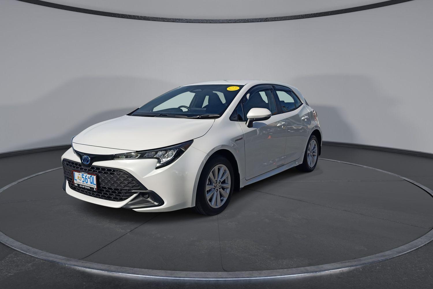 2024 Toyota Corolla Ascent Sport in White